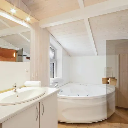 Freibeuterweg 7 - Dorf 6 * Priwall